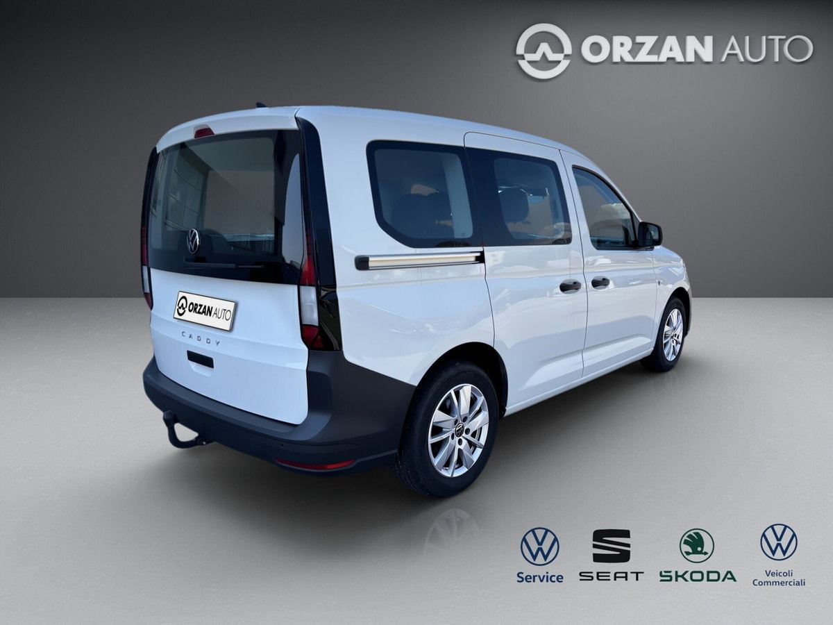 Volkswagen Caddy 1.5 TSI 114 CV Life Maxi (8)