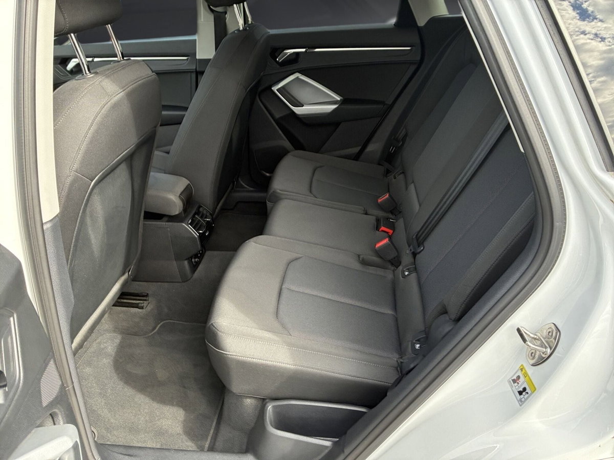 Audi Q3 Sportback 35 TDI quattro S tronic S line edition (12)