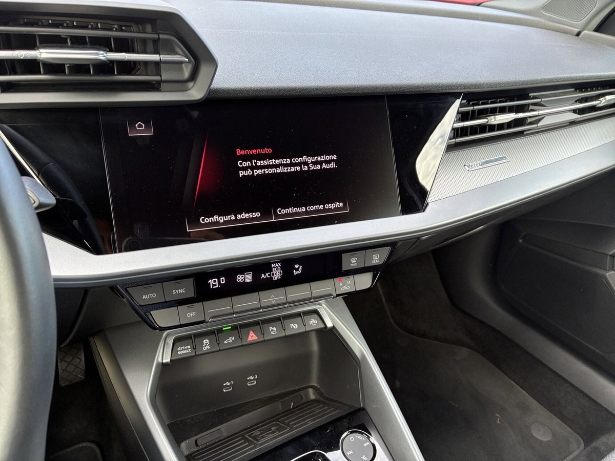 Audi A3 Sportback 35 TFSI S tronic Business (17)