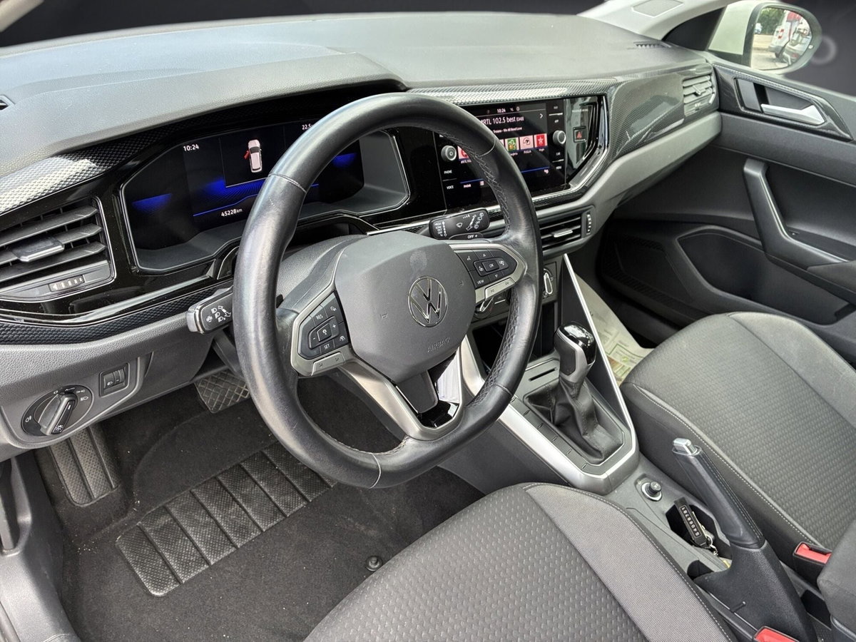 Volkswagen Taigo 1.0 tsi Life 115cv dsg (11)