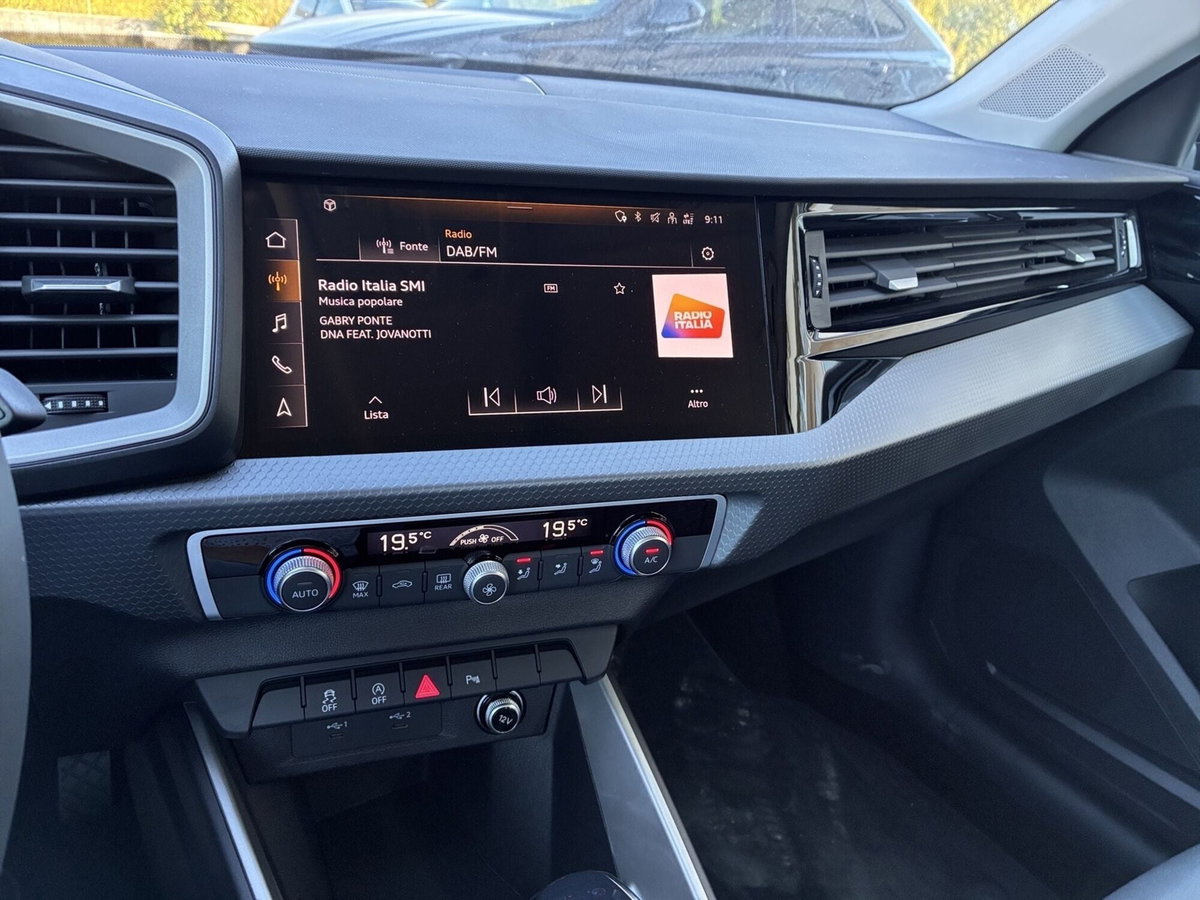 Audi A1 Sportback 30 TFSI S line edition (17)