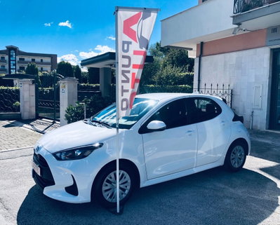 Toyota Yaris 1.0 5 porte Active (14)