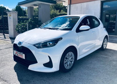 Toyota Yaris 1.0 5 porte Active (4)