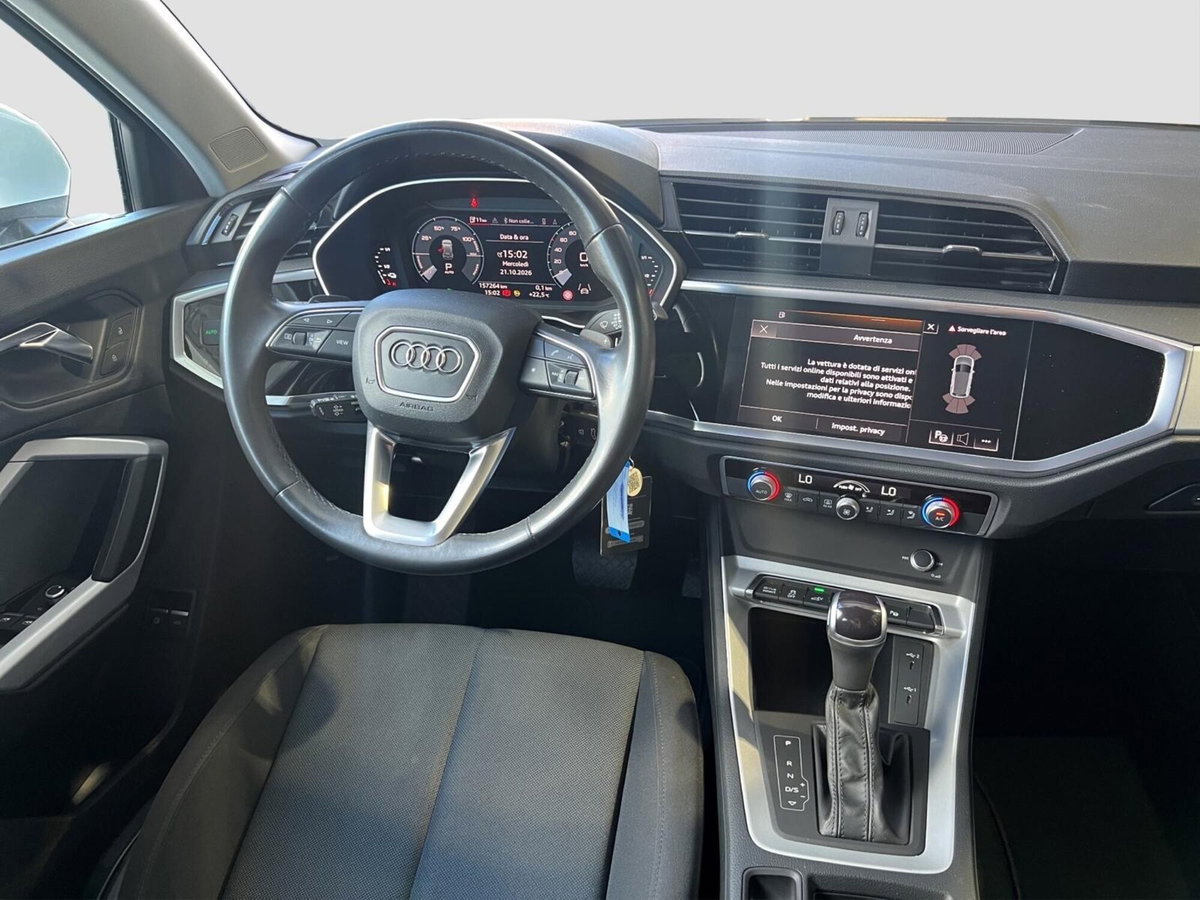 Audi Q3 45 TFSI e S tronic Business (14)