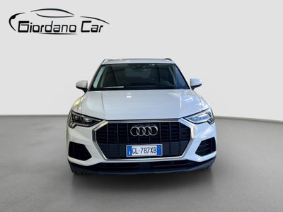 Audi Q3 45 TFSI e S tronic Business (2)