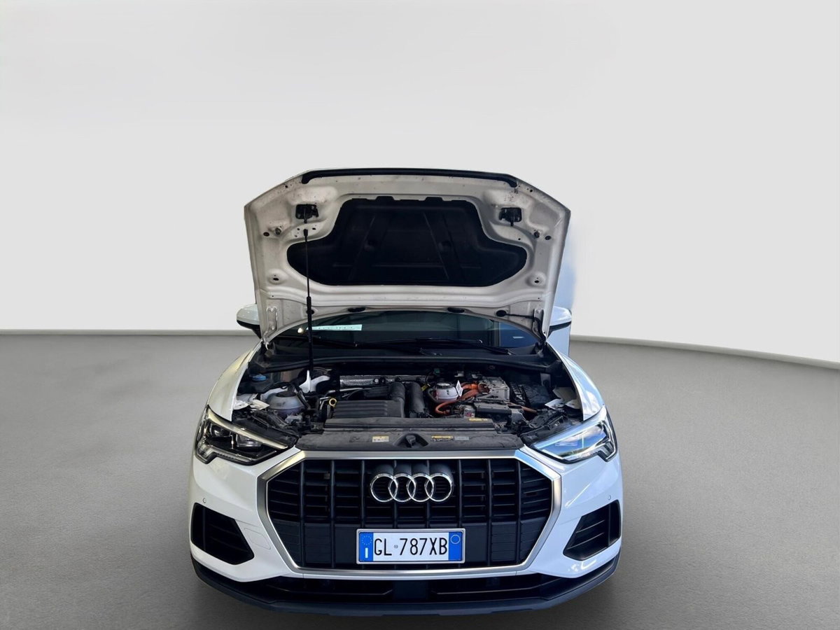 Audi Q3 45 TFSI e S tronic Business (4)