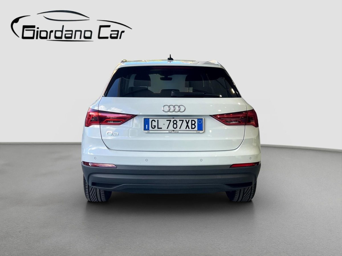 Audi Q3 45 TFSI e S tronic Business (6)