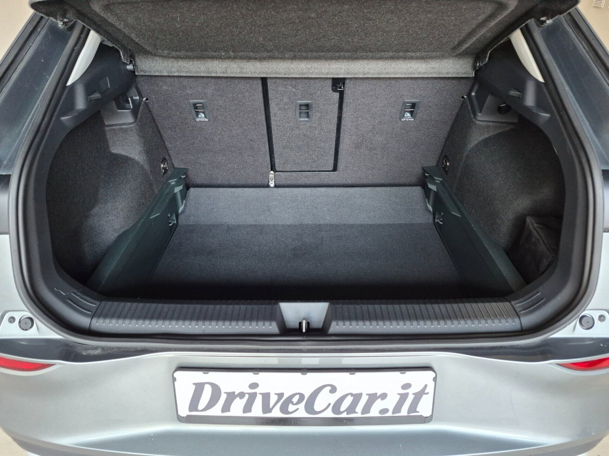 Volkswagen T-Roc 1.5 etsi Life 115cv dsg (15)