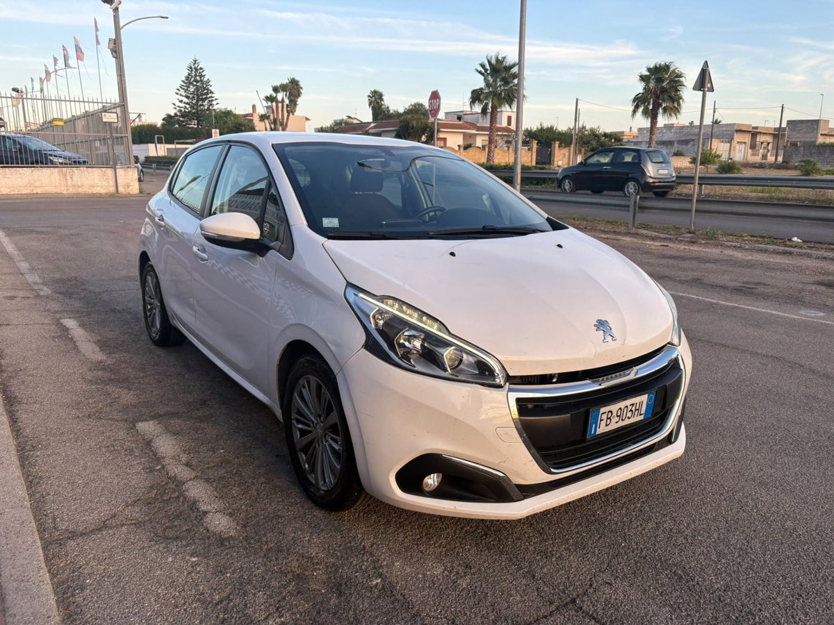 Peugeot 208 75 5 porte Allure (3)