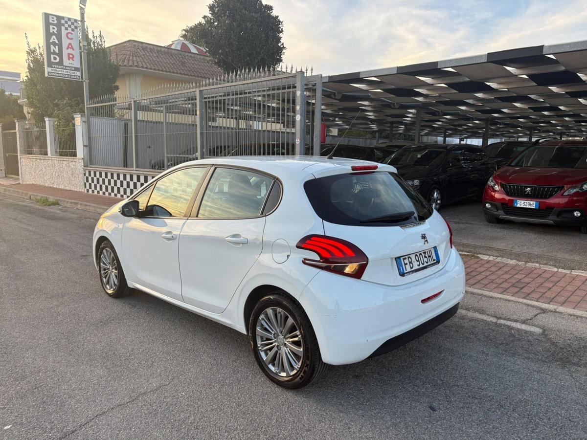 Peugeot 208 75 5 porte Allure (7)