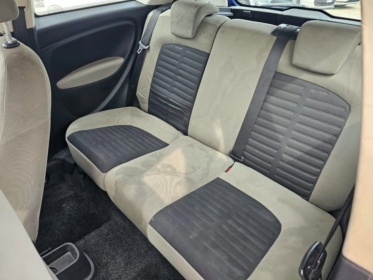 Fiat Grande Punto 1.3 MJT 90 CV 3 porte Sport (11)