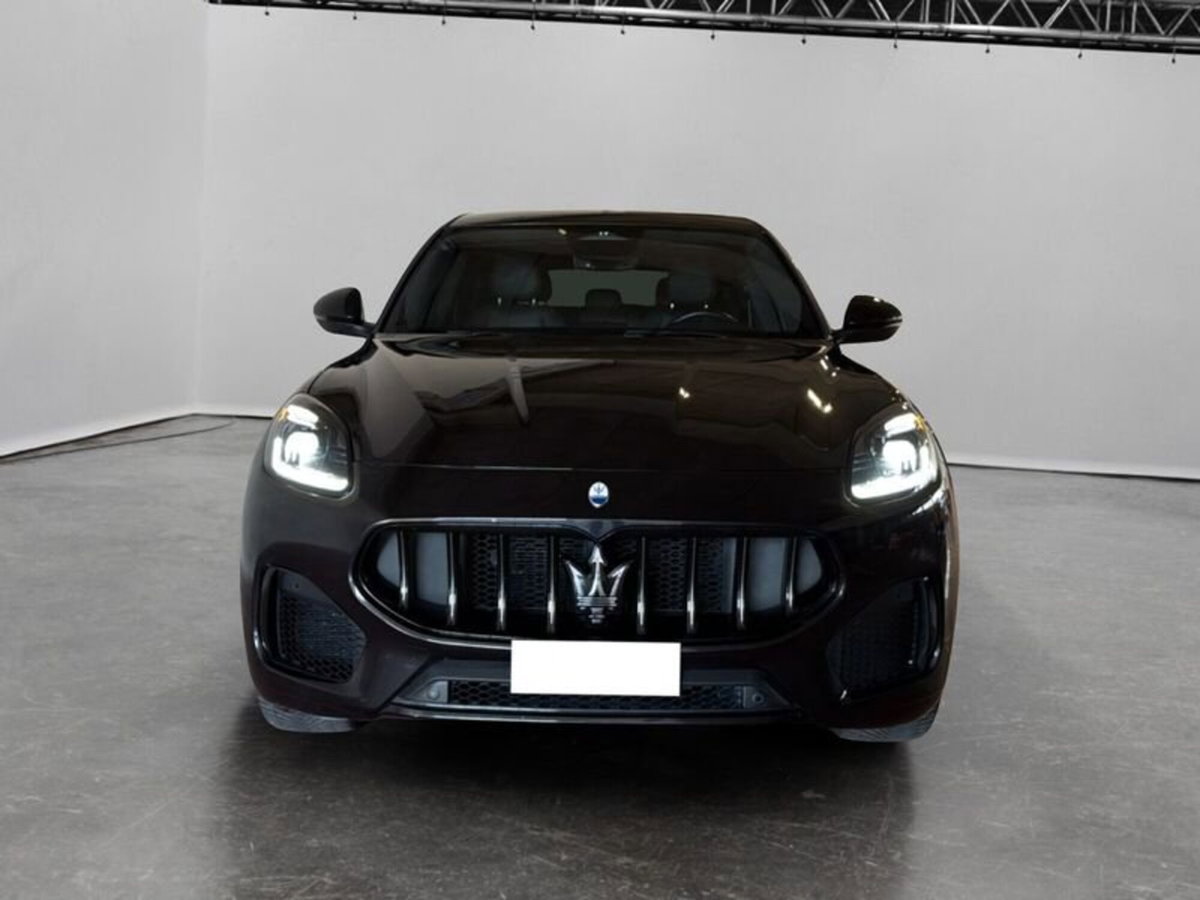 Maserati Grecale 2.0 mhev GT 300cv auto (2)