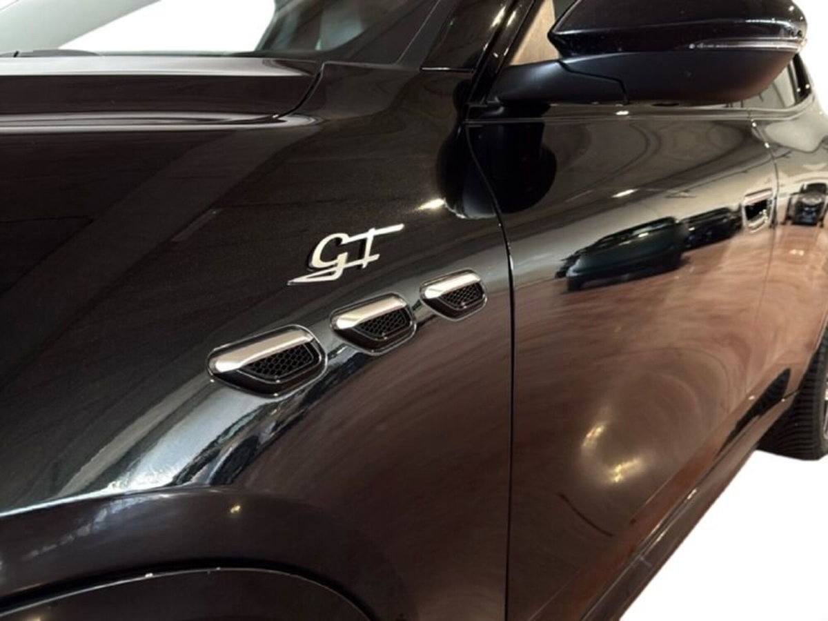 Maserati Grecale 2.0 mhev GT 300cv auto (6)