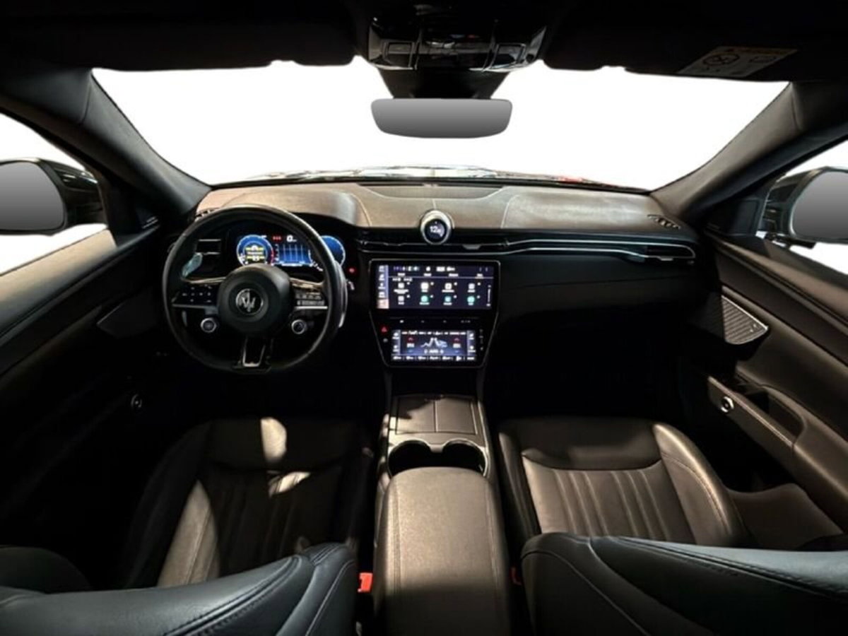 Maserati Grecale 2.0 mhev GT 300cv auto (8)