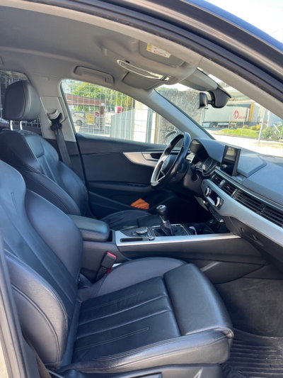 Audi A4 Avant 2.0 TDI 150 CV ultra Business Sport (5)