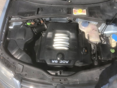 Volkswagen Passat 2.8 V6 cat Tipt. 4m. Highline (18)