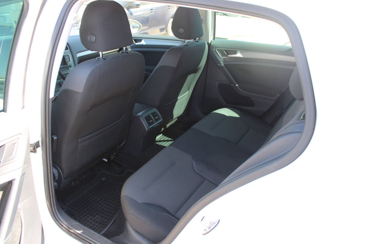 Volkswagen Golf 1.6 TDI 5p. Comfortline BlueMotion Technology (11)