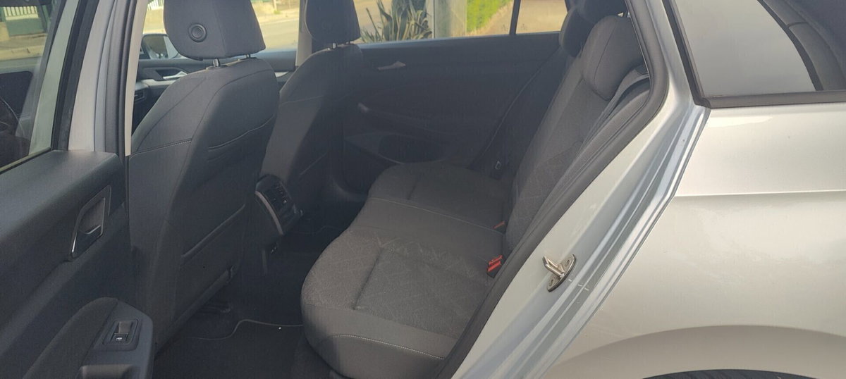 Volkswagen Golf Variant 1.5 TGI DSG Life (15)