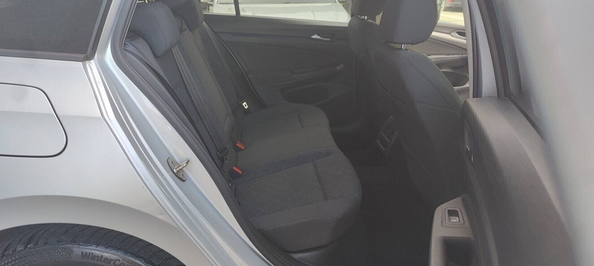 Volkswagen Golf Variant 1.5 TGI DSG Life (18)