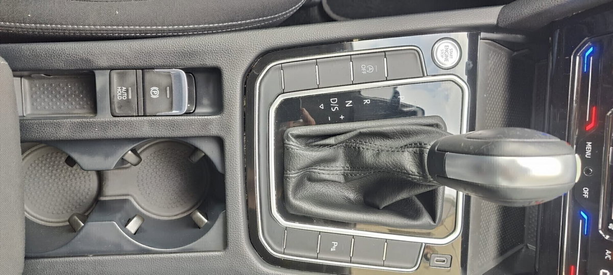 Volkswagen Passat Variant 2.0 TDI SCR 122 CV EVO DSG Business (17)