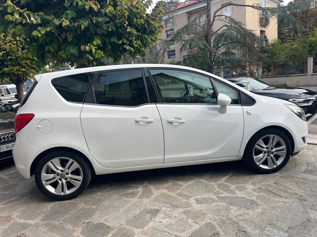 Opel Meriva 1.6 CDTI Start&Stop Cosmo (5)