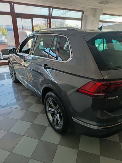 Volkswagen Tiguan 2.0 BiTDI SCR DSG 4MOTION Executive R-Line BMT (4)