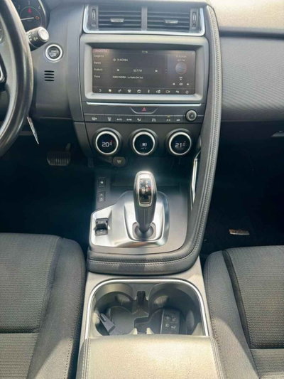 Jaguar E-Pace 2.0D 150 CV AWD aut. R-Dynamic (14)