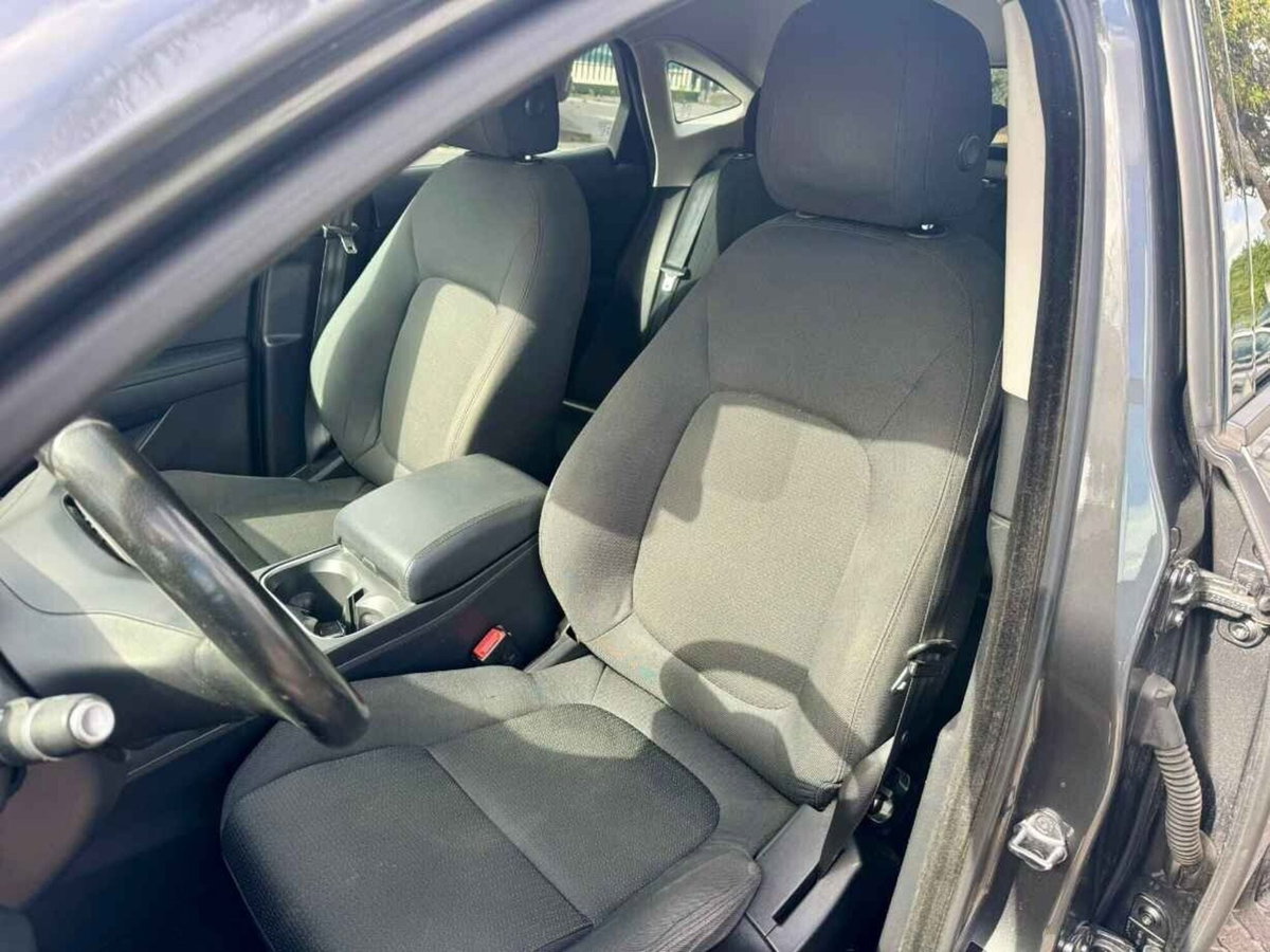 Jaguar E-Pace 2.0D 150 CV AWD aut. R-Dynamic (20)