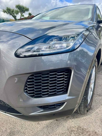 Jaguar E-Pace 2.0D 150 CV AWD aut. R-Dynamic (5)