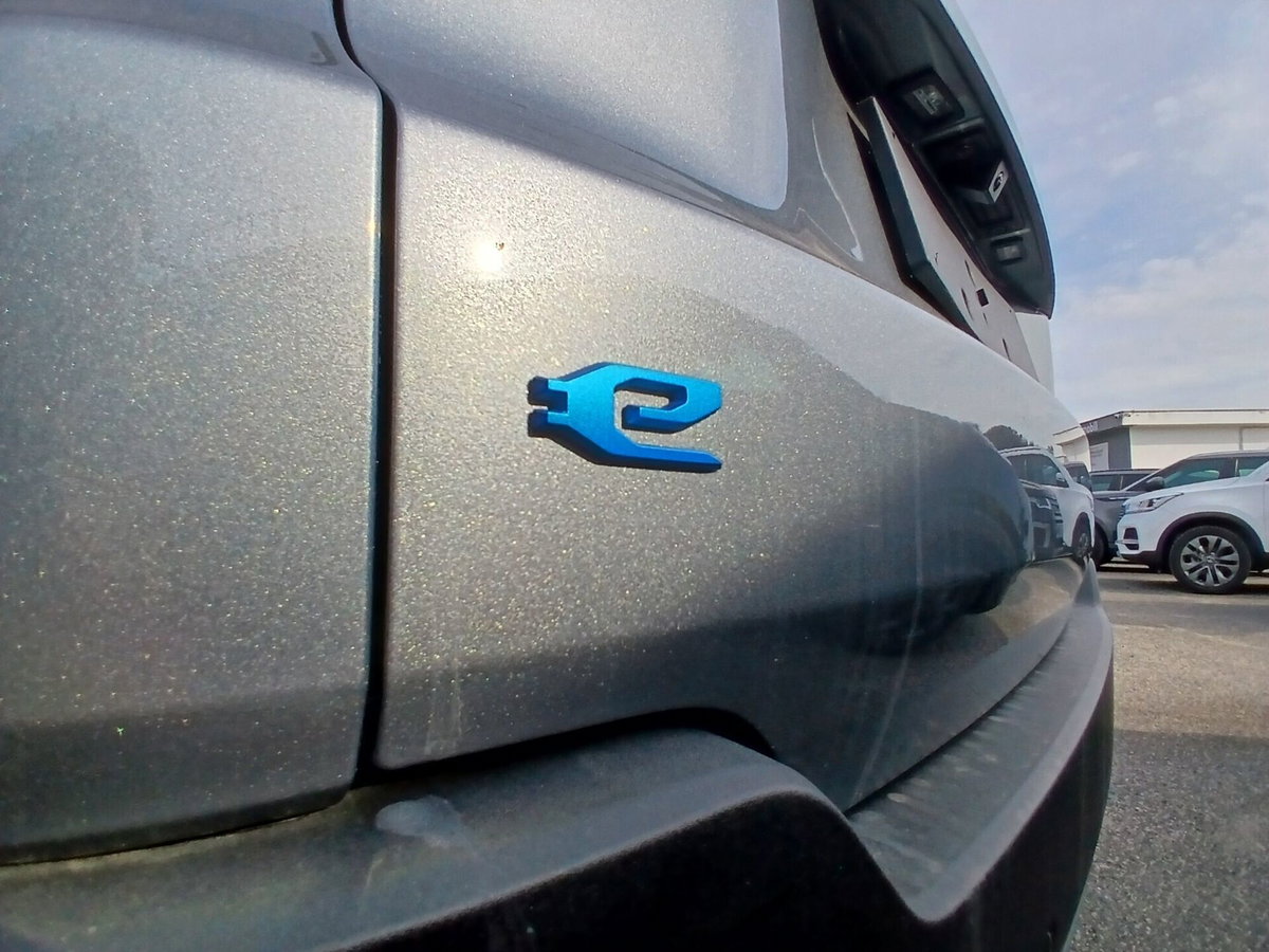 Jeep Avenger full-electric Summit fwd 156cv auto (11)