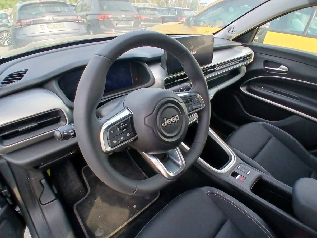 Jeep Avenger full-electric Summit fwd 156cv auto (19)