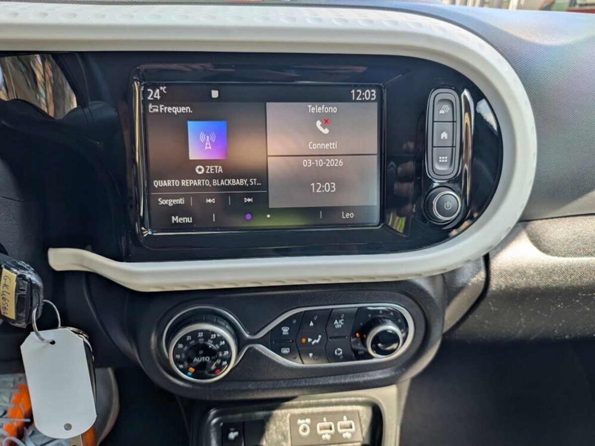 Renault Twingo SCe 65 CV Vibes (13)