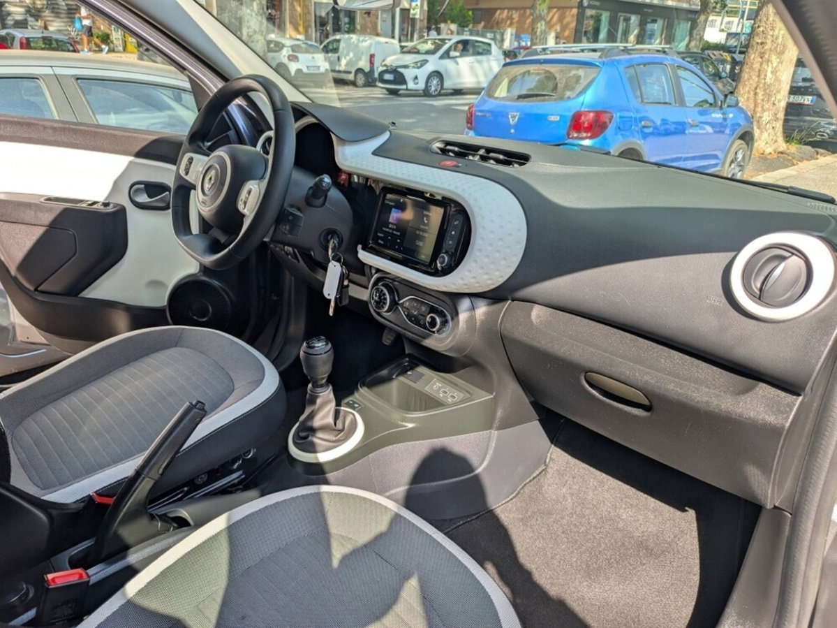 Renault Twingo SCe 65 CV Vibes (8)