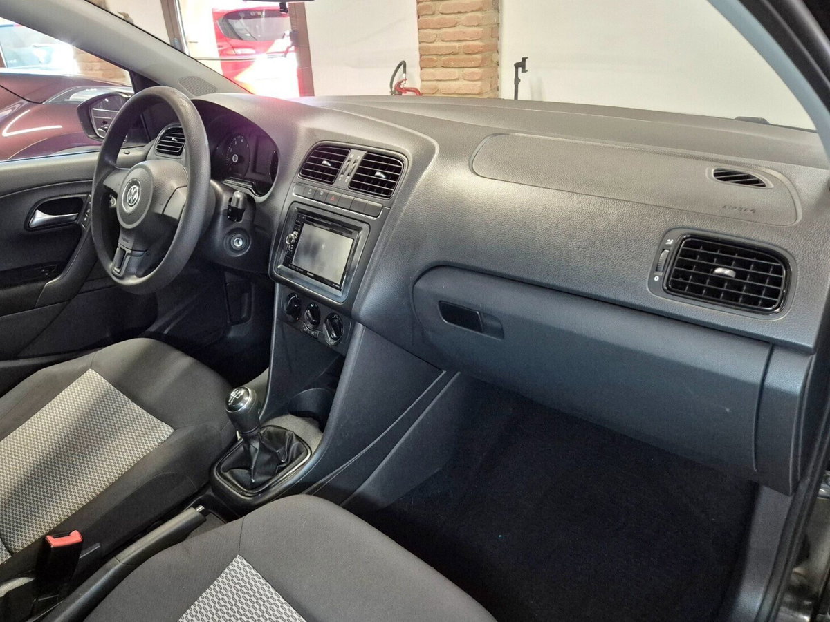 Volkswagen Polo 1.2 5 porte Trendline (10)