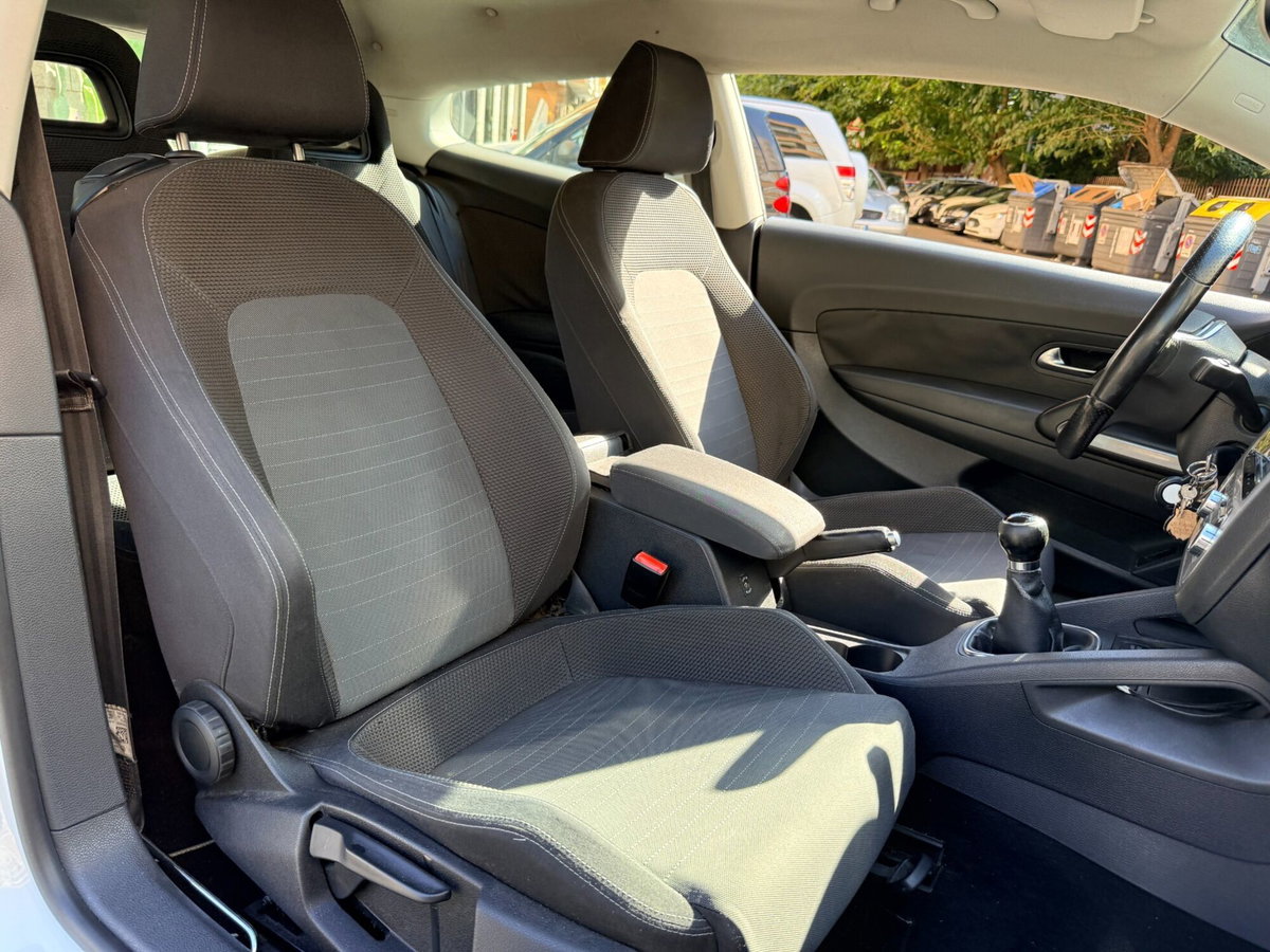 Volkswagen Scirocco 1.4 TSI 160CV (16)