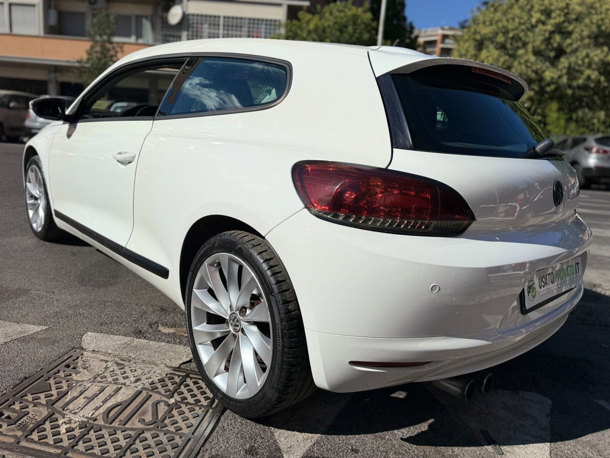Volkswagen Scirocco 1.4 TSI 160CV (8)