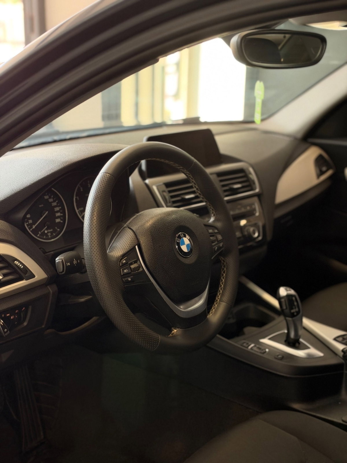 BMW Serie 1 116d 2.0 116CV cat 5 porte Attiva DPF (5)