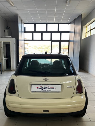 MINI Mini 1.4 tdi One D (5)