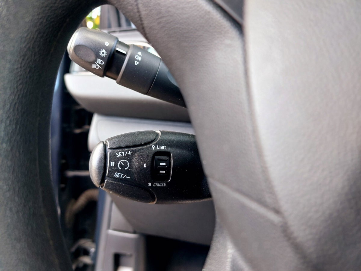 Peugeot 208 75 5 porte Active (13)