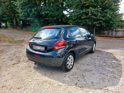 Peugeot 208 75 5 porte Active (2)