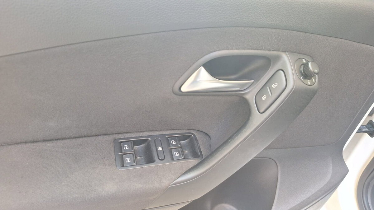 Volkswagen Polo 1.2 TDI DPF 5 p. BlueMotion 89g (14)