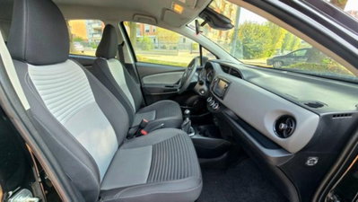 Toyota Yaris 1.0 72 CV 5 porte Active (14)