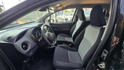 Toyota Yaris 1.0 72 CV 5 porte Active (15)