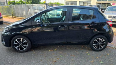 Toyota Yaris 1.0 72 CV 5 porte Active (3)