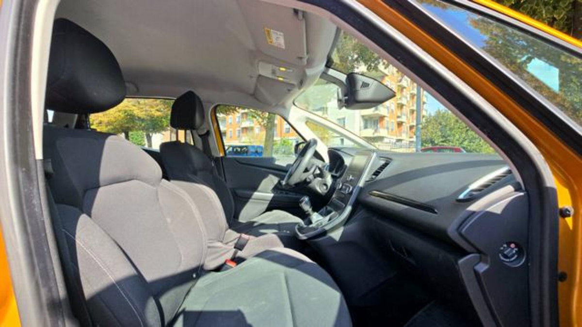 Renault Scenic E-Tech Electric XMod TCe 115 CV Start&Stop Energy Limited (13)