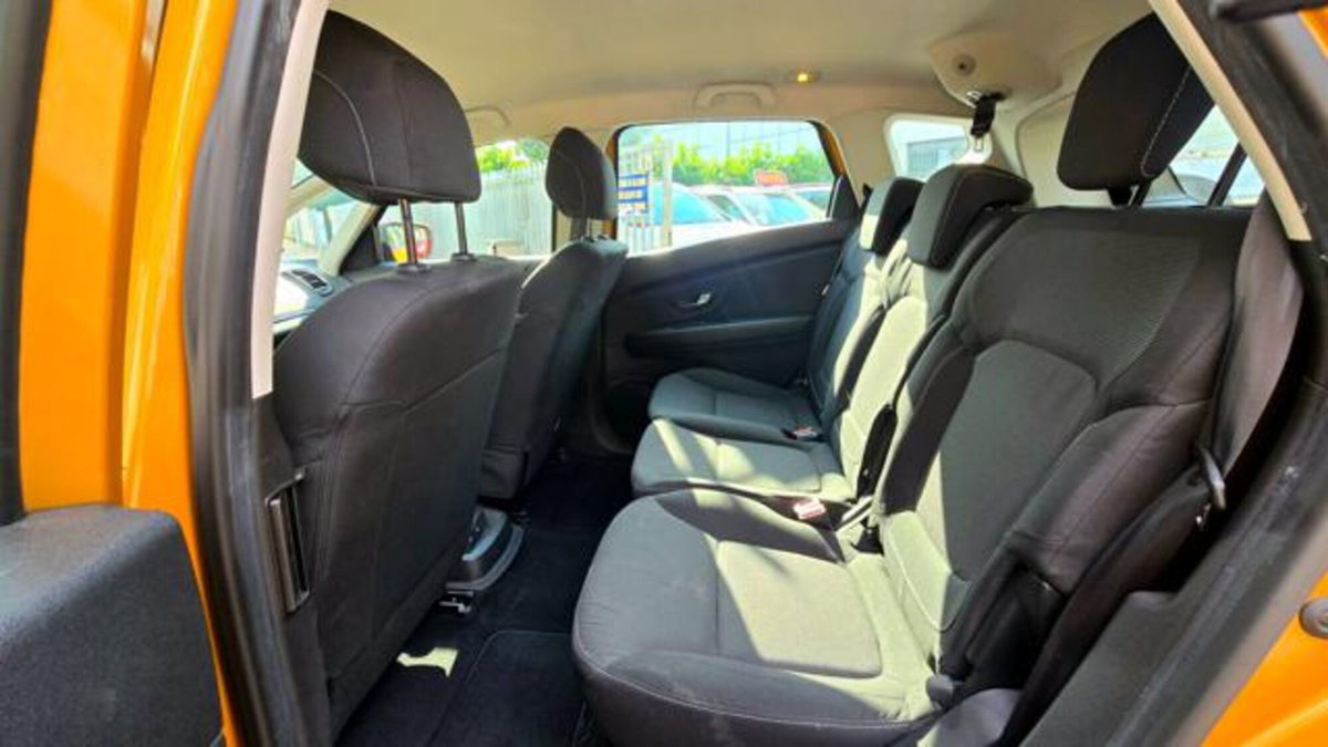 Renault Scenic E-Tech Electric XMod TCe 115 CV Start&Stop Energy Limited (19)