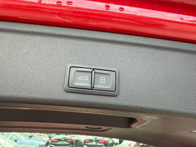 Audi A4 Avant 2.0 TFSI g-tron Sport (10)