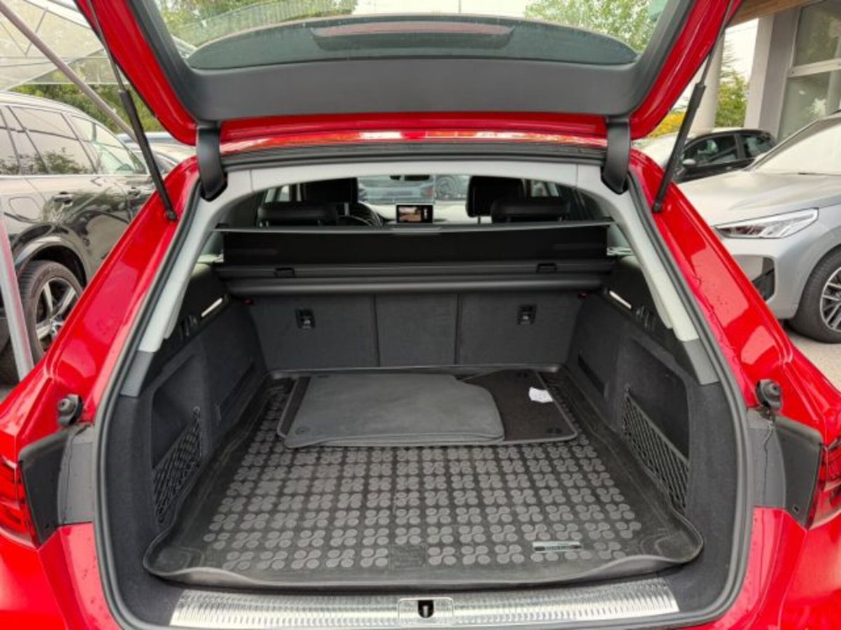 Audi A4 Avant 2.0 TFSI g-tron Sport (5)