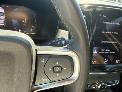 Volvo XC40 T4 Recharge Plug-in Hybrid R-design (13)