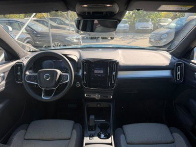 Volvo XC40 T4 Recharge Plug-in Hybrid R-design (8)